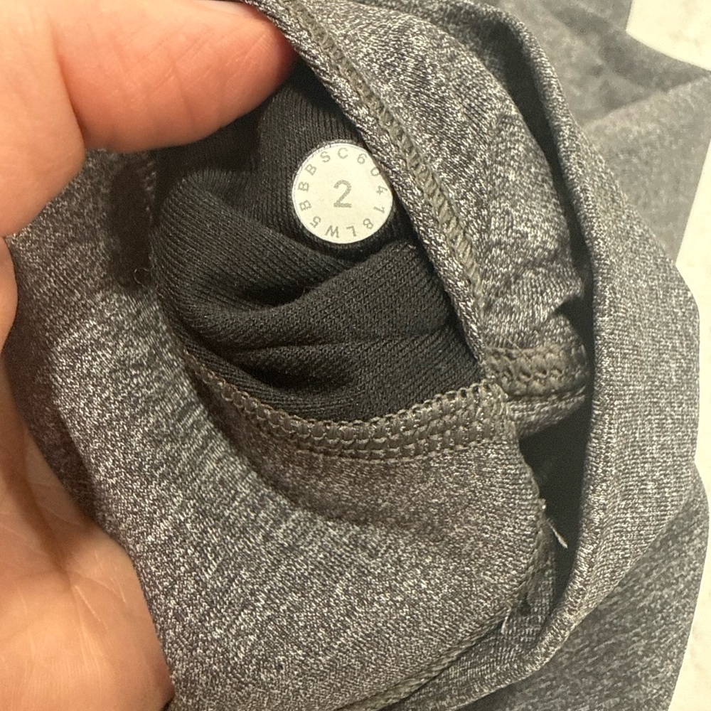 Lululemon Gray Leggings Size 2 - Picture 6 of 6
